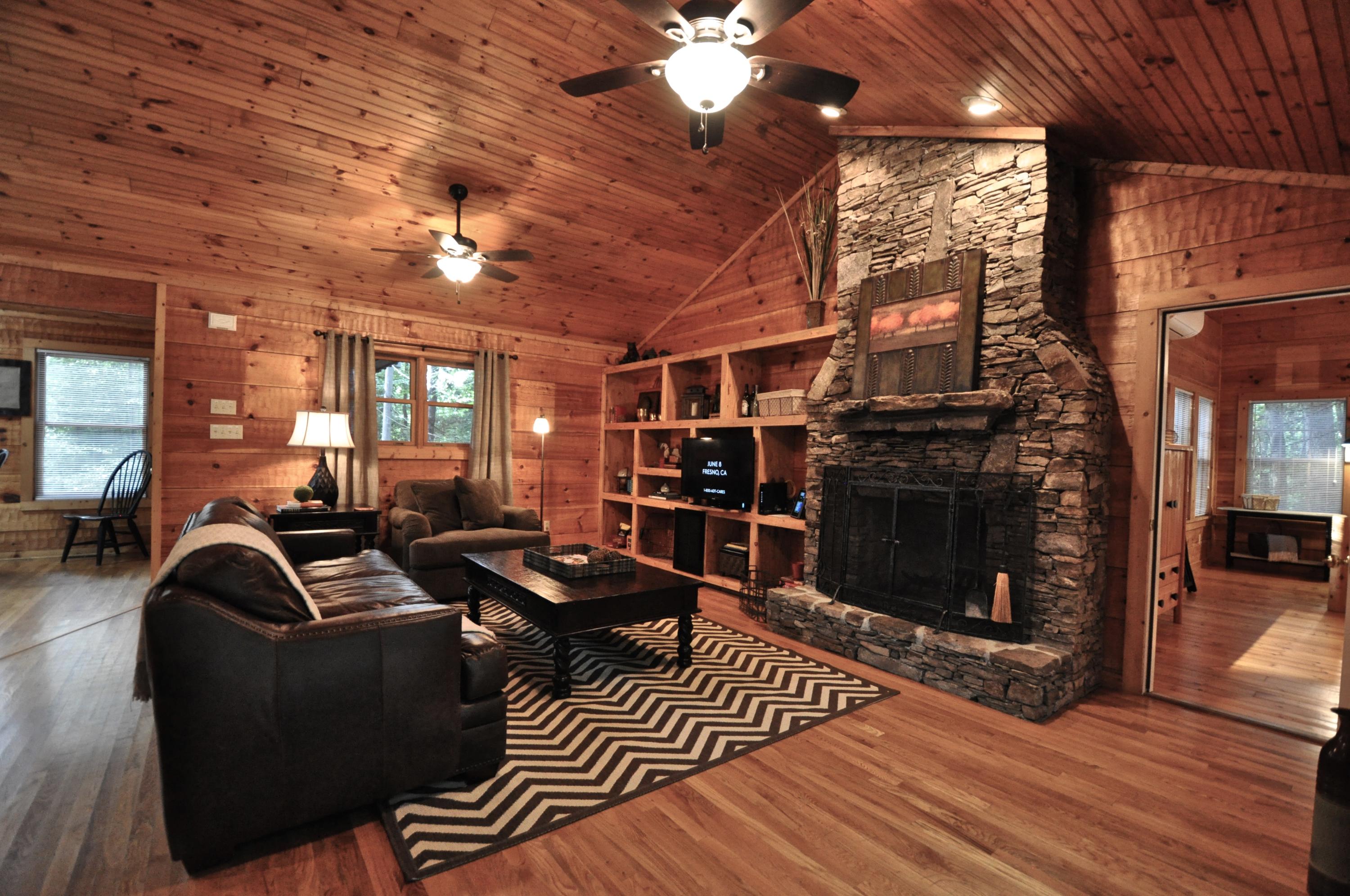 163 Sequoyah Village Road Townsend, TN 37882 - Photo 3 of 26 DSC_0245