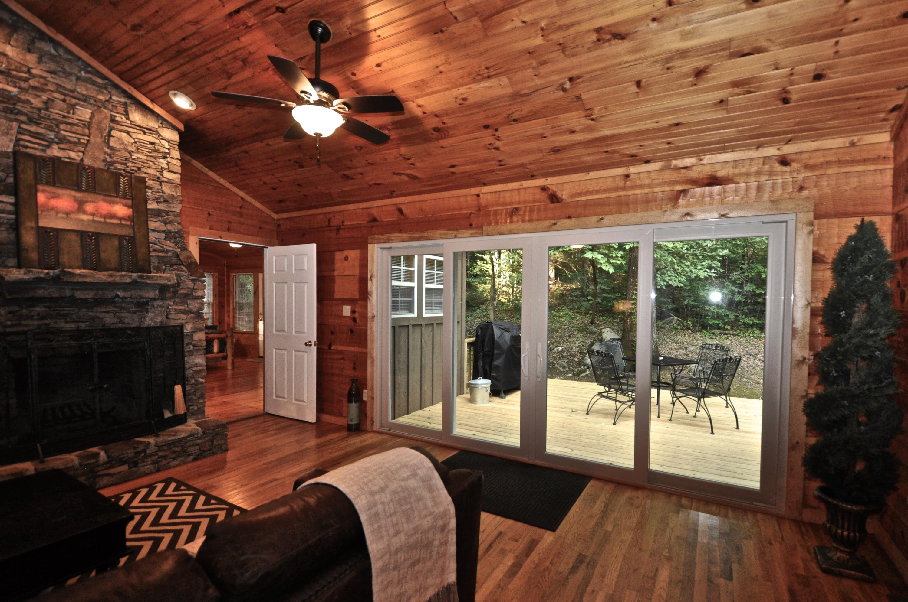 163 Sequoyah Village Road Townsend, TN 37882 - Photo 8 of 26 DSC_0272