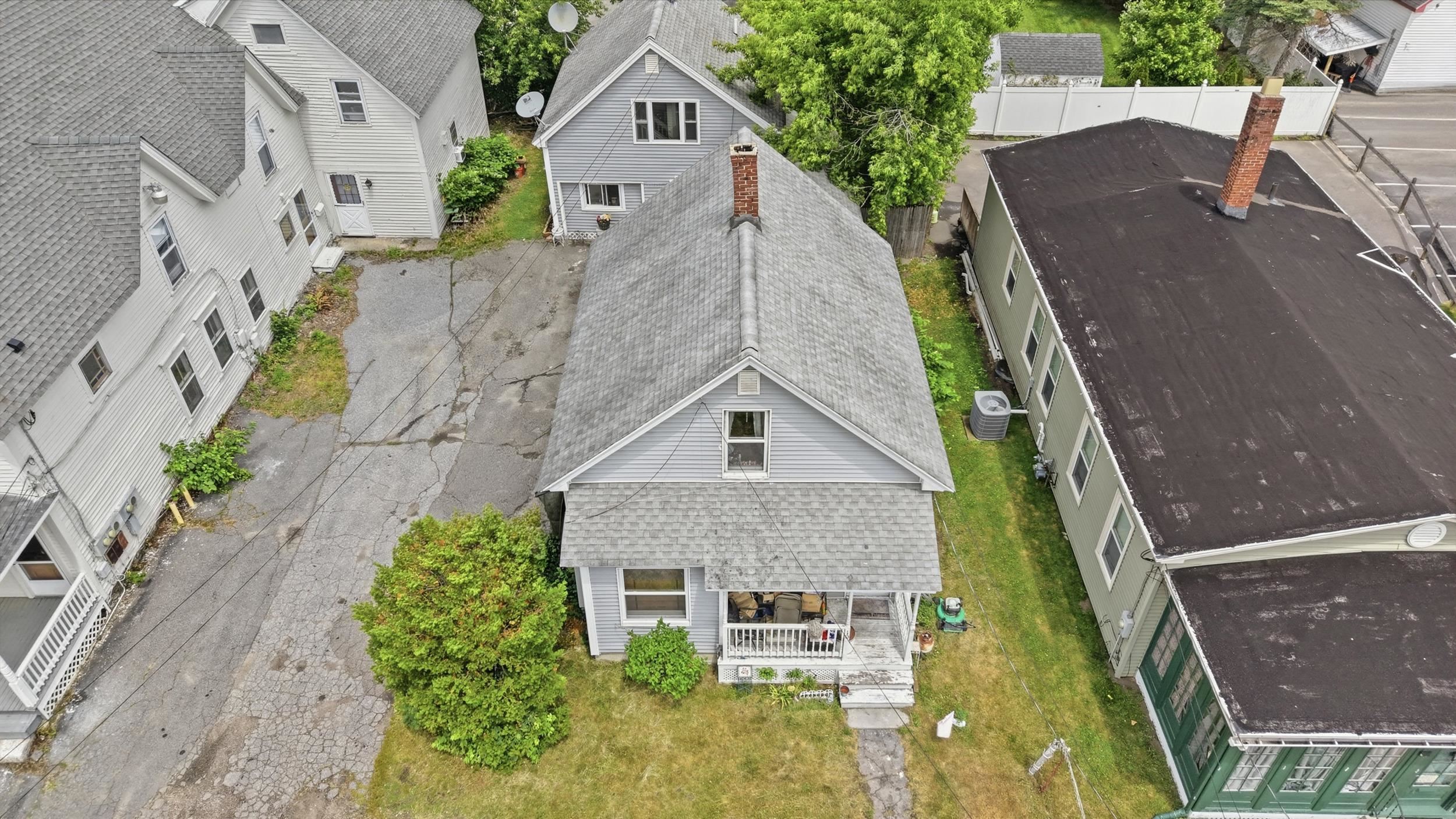10 Birch Street Derry, NH 03038 - Photo 11 of 30