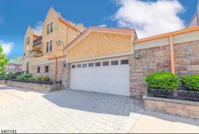 a view of a white building