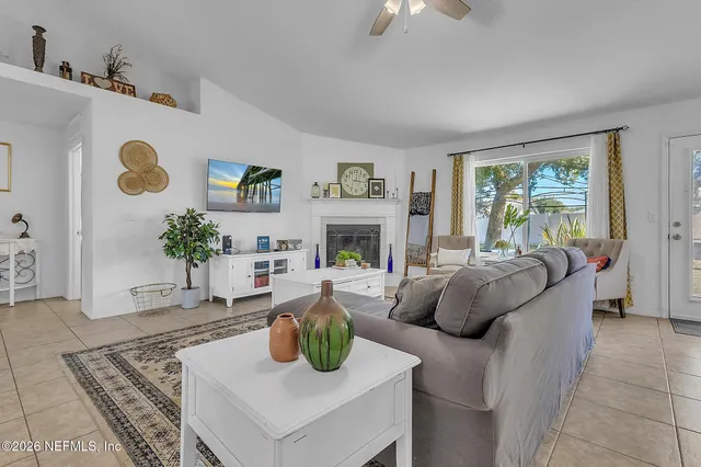 $2,900 | 37 Princeton Lane, Palm Coast, FL 32164