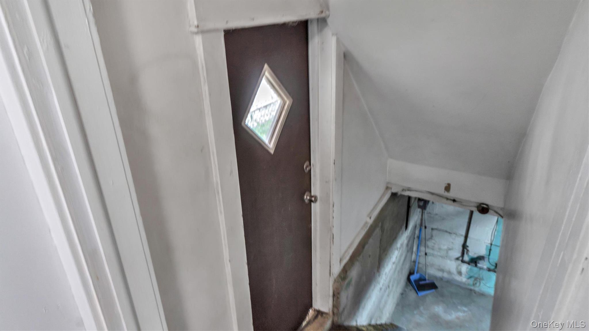 3 Walnut Place Great Neck, NY 11021 - Photo 29 of 34 View of side entrance and basement stairs