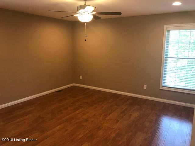 242 Mockingbird Road Brandenburg, KY 40108 - Photo 17 of 31 IMG_8065 (002)