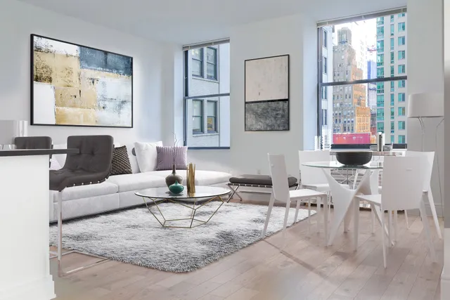 $4,857 | 70 Pine Street, Unit 925 | Financial District