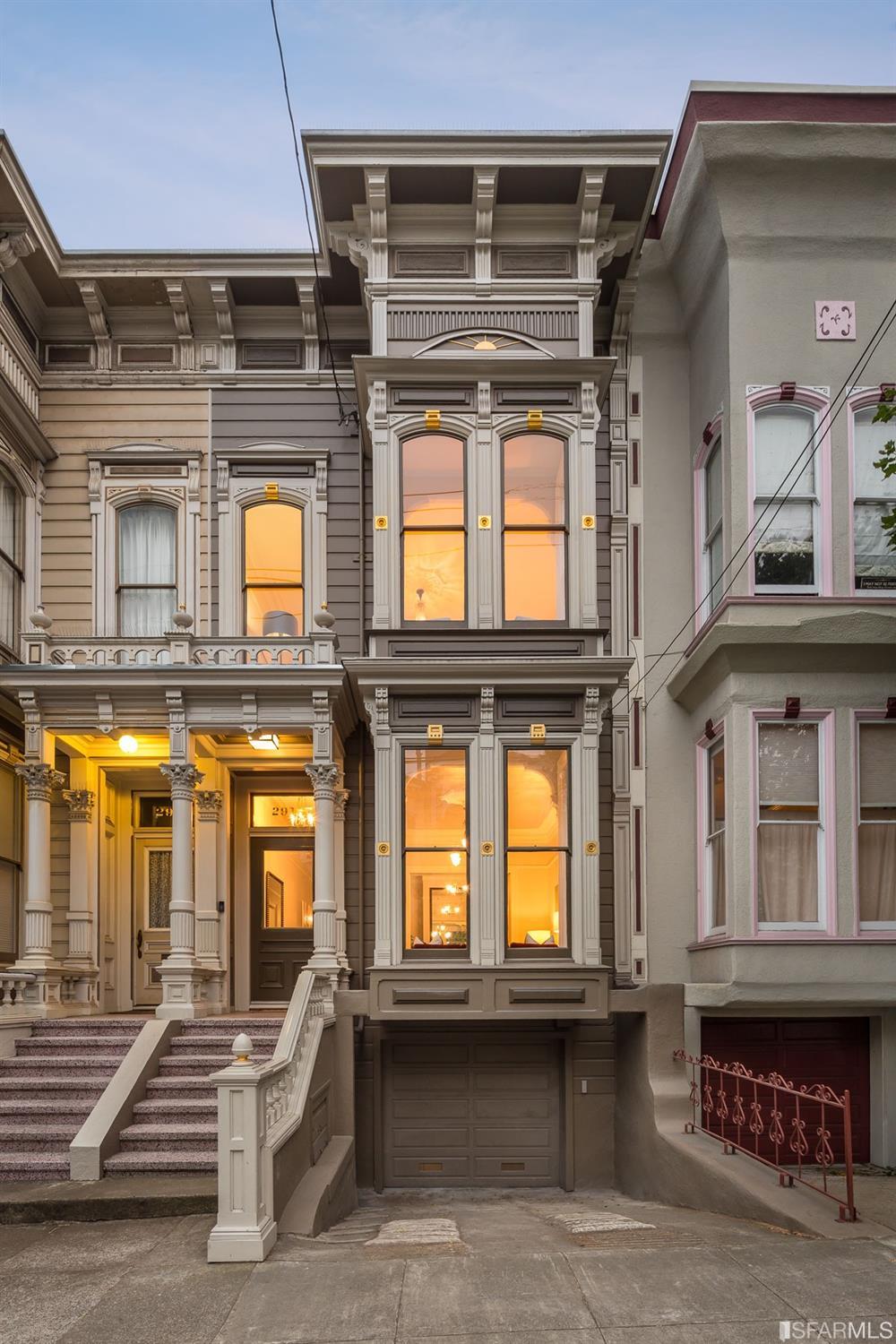 Renovated Victorian in Pacific Heights. Move in ready!