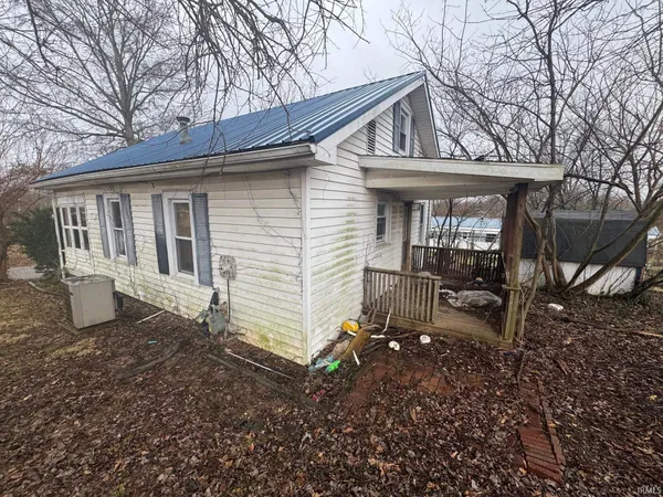 $56,000 | 428 North Lincoln Avenue, Oakland City, IN 47660