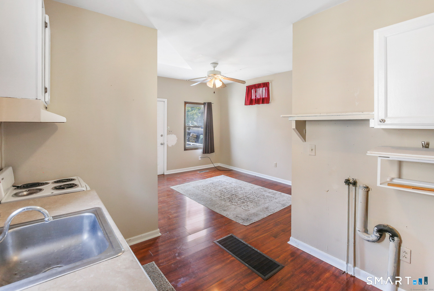 385 Putnam Pike Killingly, CT 06241 - Photo 20 of 36