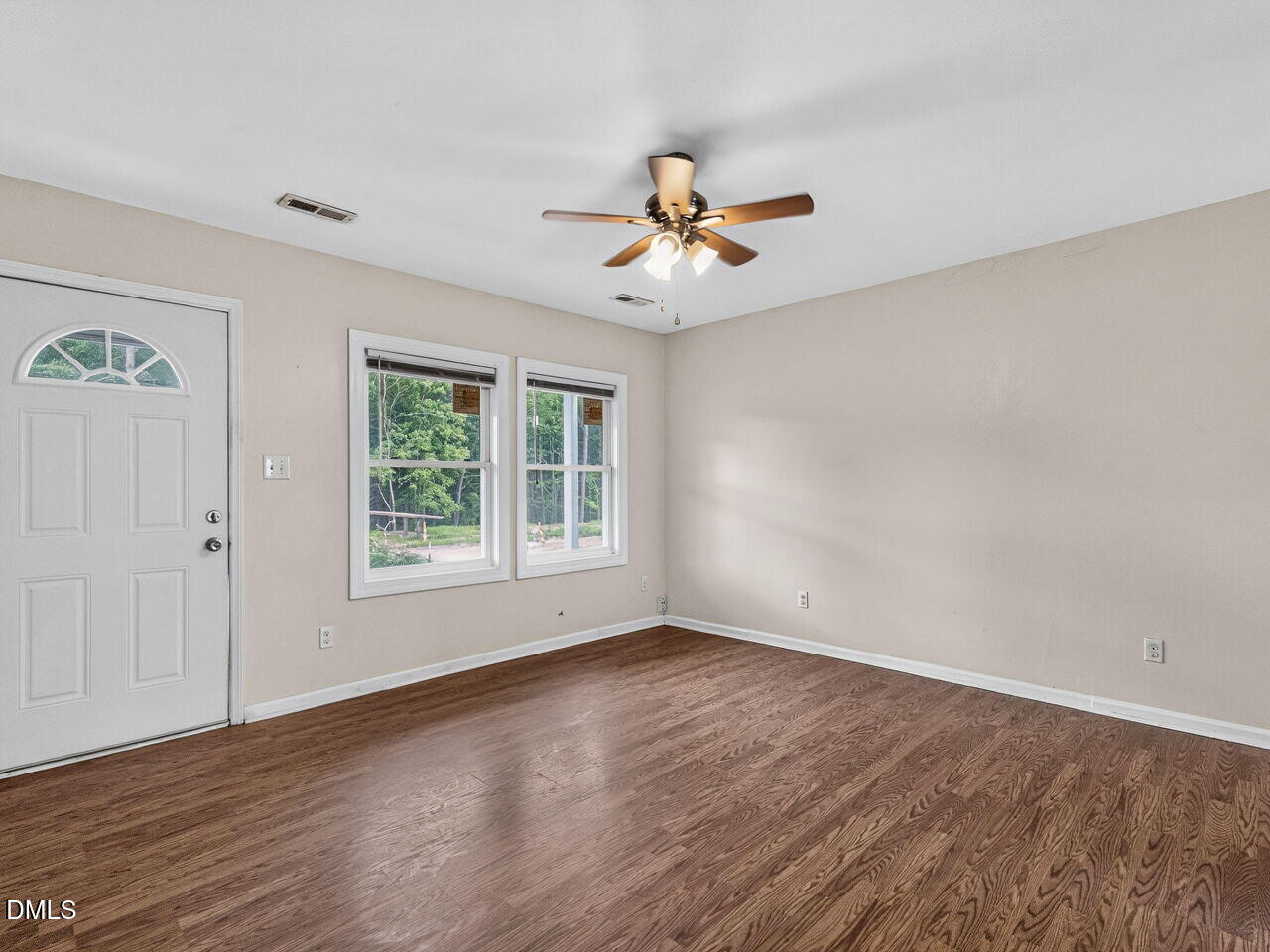 3328 Barwell Road Raleigh, NC 27610 - Photo 2 of 23 005-1280x960-living-room