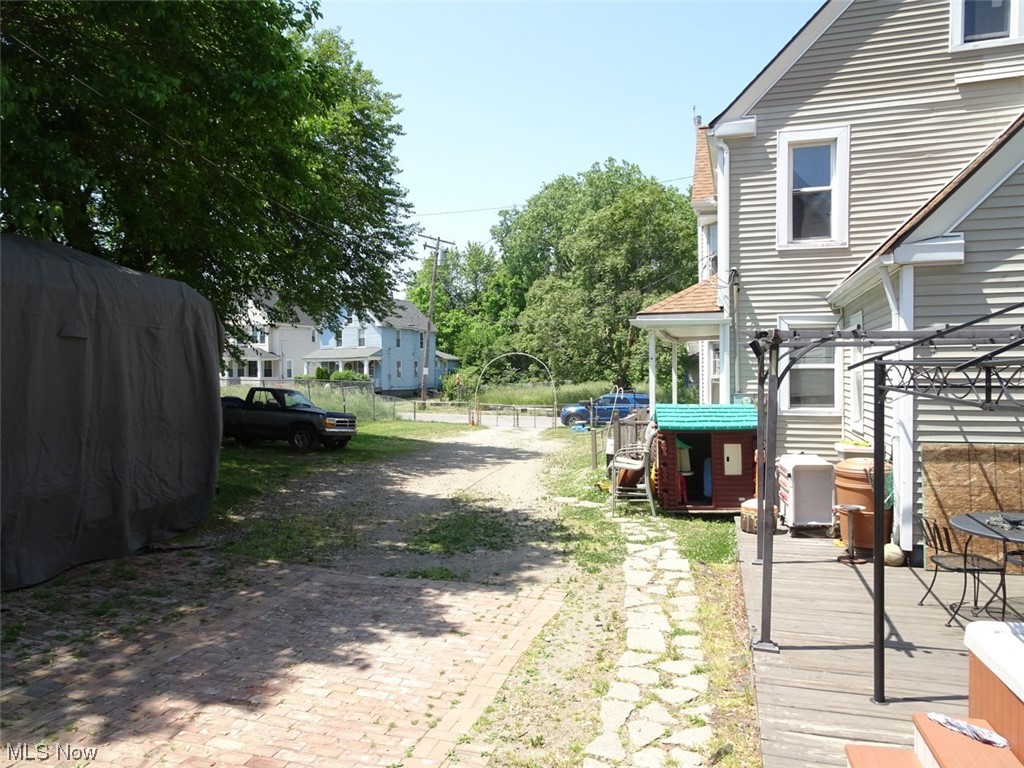 1331 Russell Road Cleveland, OH 44103 - Photo 7 of 34 Gallery Image 7