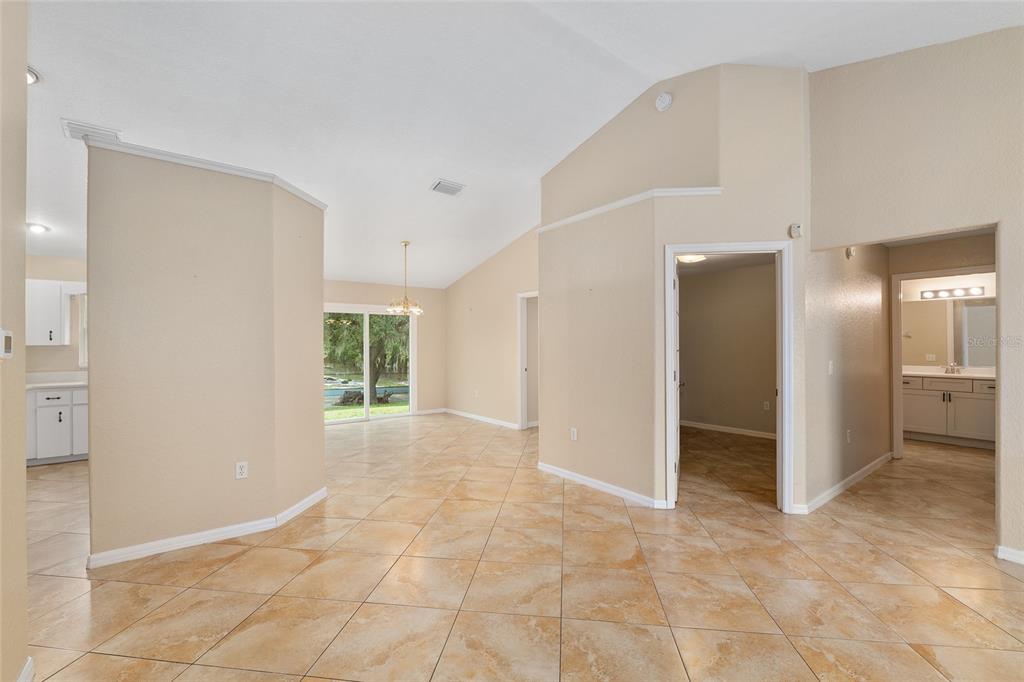 2213 Southwest 146th Loop Ocala, FL 34473 - Photo 10 of 48 Gallery Image 10