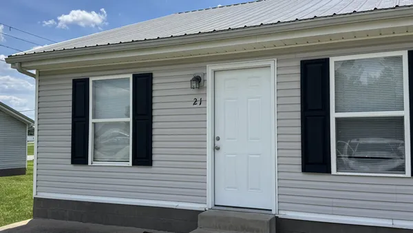 $825 | 205 Anthony Lane, Unit 21, Oak Grove, KY 42262