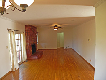 2704 Vernon Road Santa Barbara, CA 93105 - Photo 4 of 14 Living Room