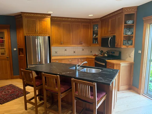 $975,000 | 29 Stevensville Road, Underhill, VT 05489