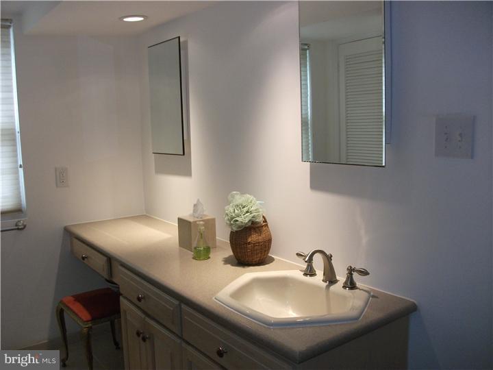 4 Snowden Road Bala Cynwyd, PA 19004 - Photo 16 of 20 Master Bathroom