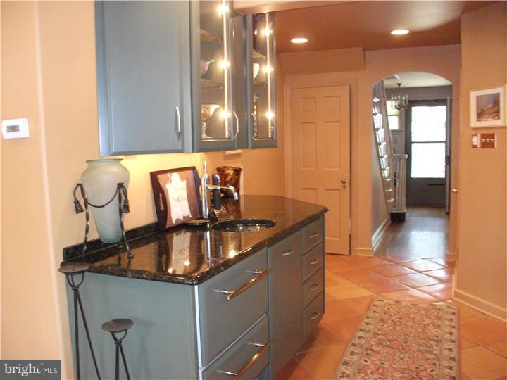 4 Snowden Road Bala Cynwyd, PA 19004 - Photo 10 of 20 Wet Bar
