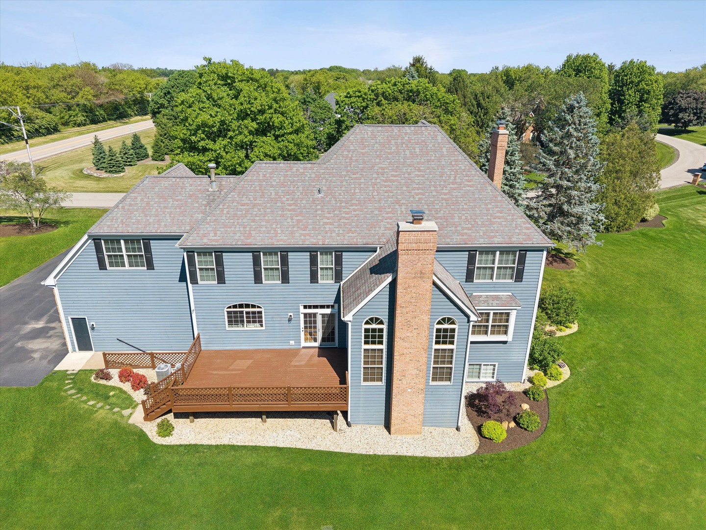 5606 Winding Road Crystal Lake, IL 60014 - Photo 5 of 38