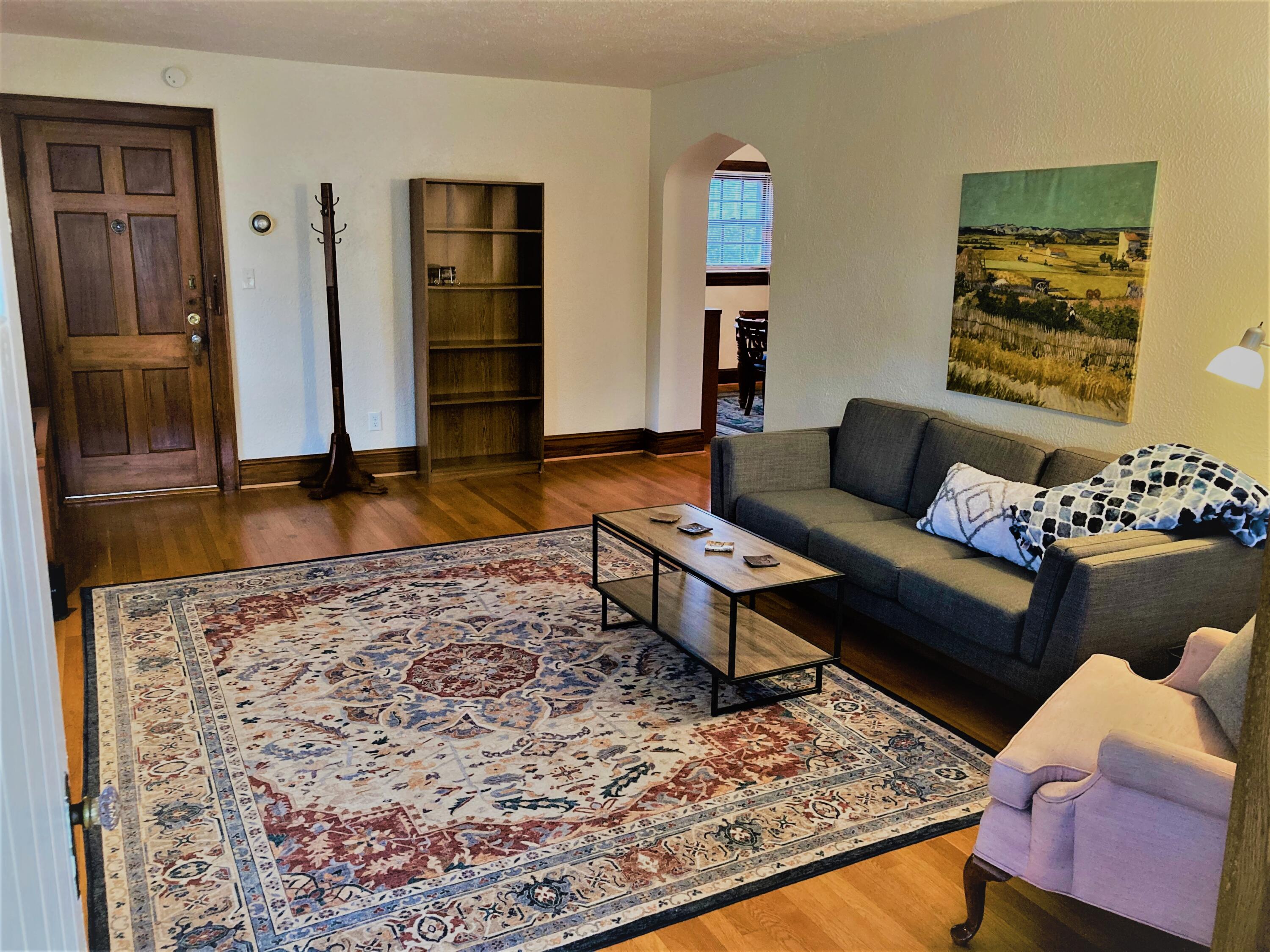 1836 Wakefield Road Southwest Roanoke, VA 24015 - Photo 4 of 19 wakefield living room 2