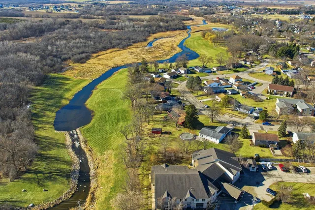 $405,000 | 2190 North Shore Drive, East Troy, WI 53120