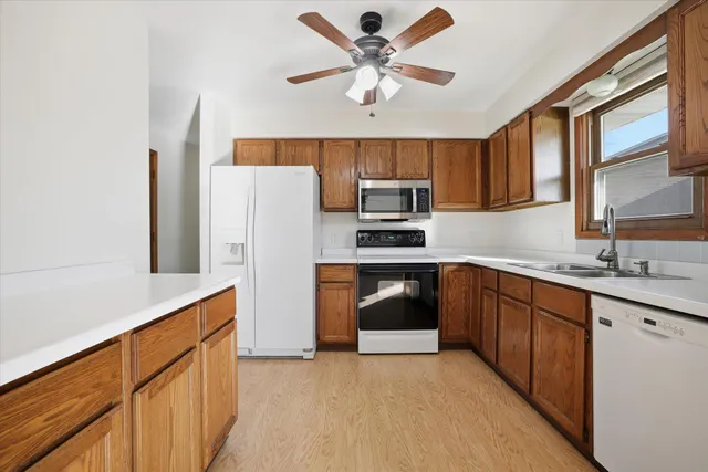 $405,000 | 2190 North Shore Drive, East Troy, WI 53120