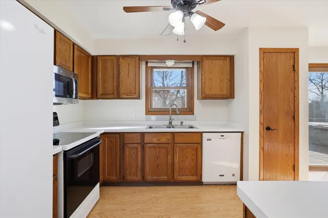 $405,000 | 2190 North Shore Drive, East Troy, WI 53120