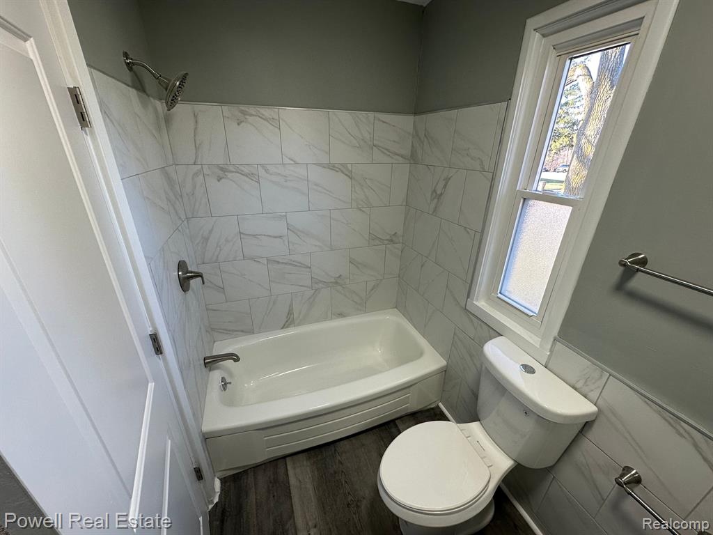 400 Broadway Street Pontiac, MI 48342 - Photo 20 of 24