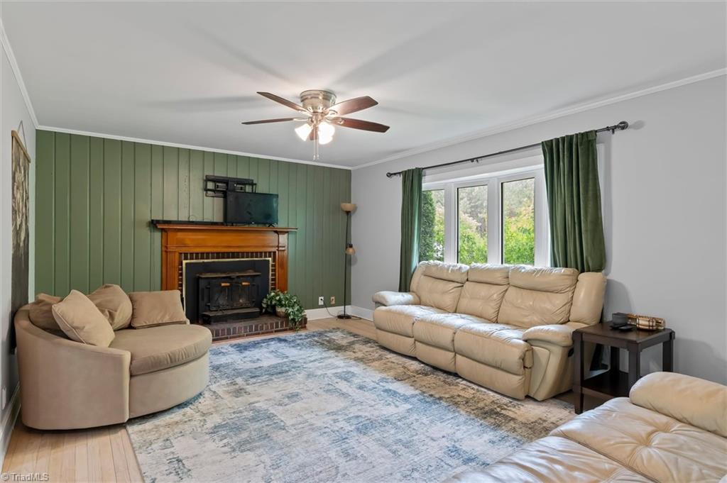 388 Eldora Road Ararat, NC 27007 - Photo 5 of 31 Gallery Image 5