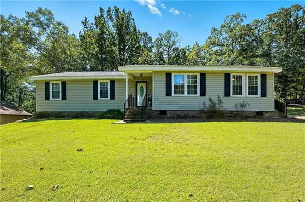 $234,900 | 12 Indian River Road Southeast, Lindale, GA 30147