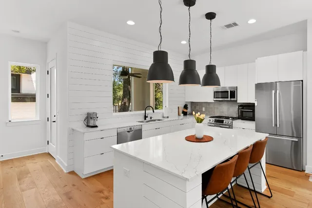 $2,650 | 3807 East 51st Street, Unit 3, Austin, TX 78723