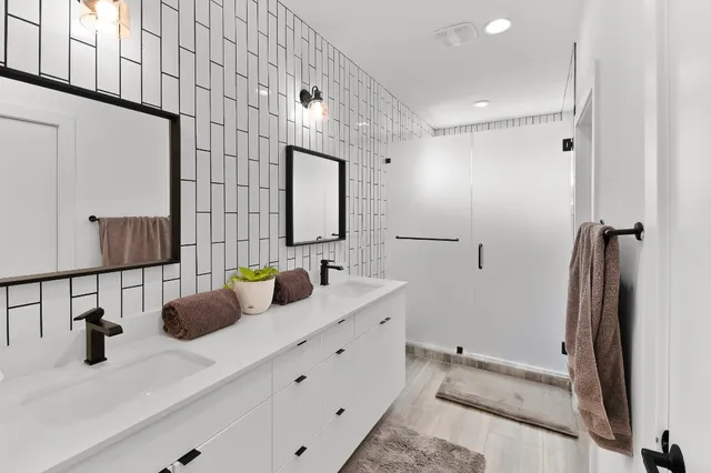 $2,650 | 3807 East 51st Street, Unit 3, Austin, TX 78723