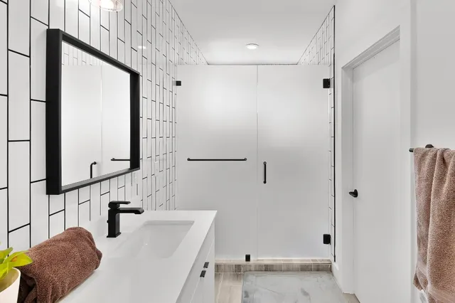 $2,650 | 3807 East 51st Street, Unit 3, Austin, TX 78723