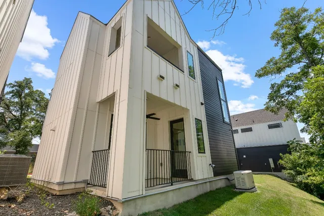 $2,650 | 3807 East 51st Street, Unit 3, Austin, TX 78723