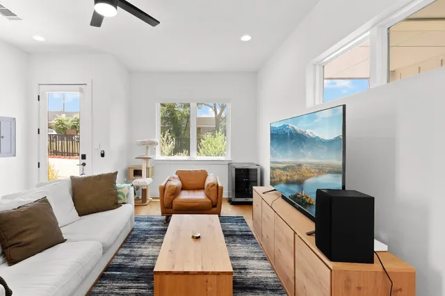 $2,650 | 3807 East 51st Street, Unit 3, Austin, TX 78723