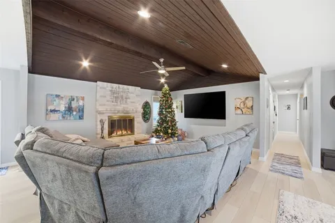 $605,000 | 1609 Mesquite Lane, Georgetown, TX 78628