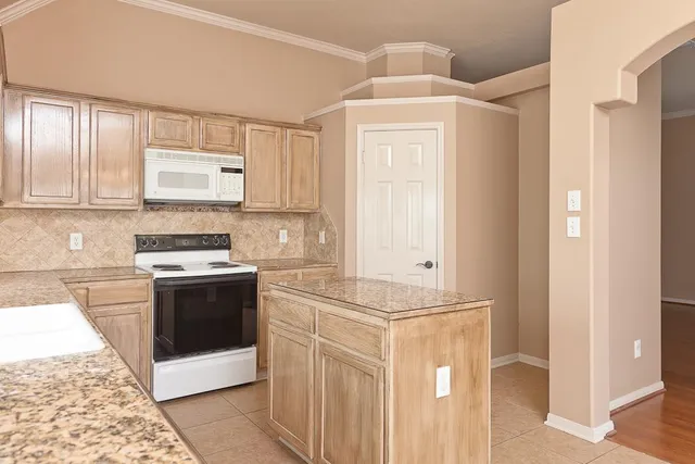 $2,000 | 17806 Scrub Oak Drive, Richmond, TX 77407