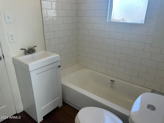 $1,100 | 2013 West Adams Street, Unit 2013, Phoenix, AZ 85009