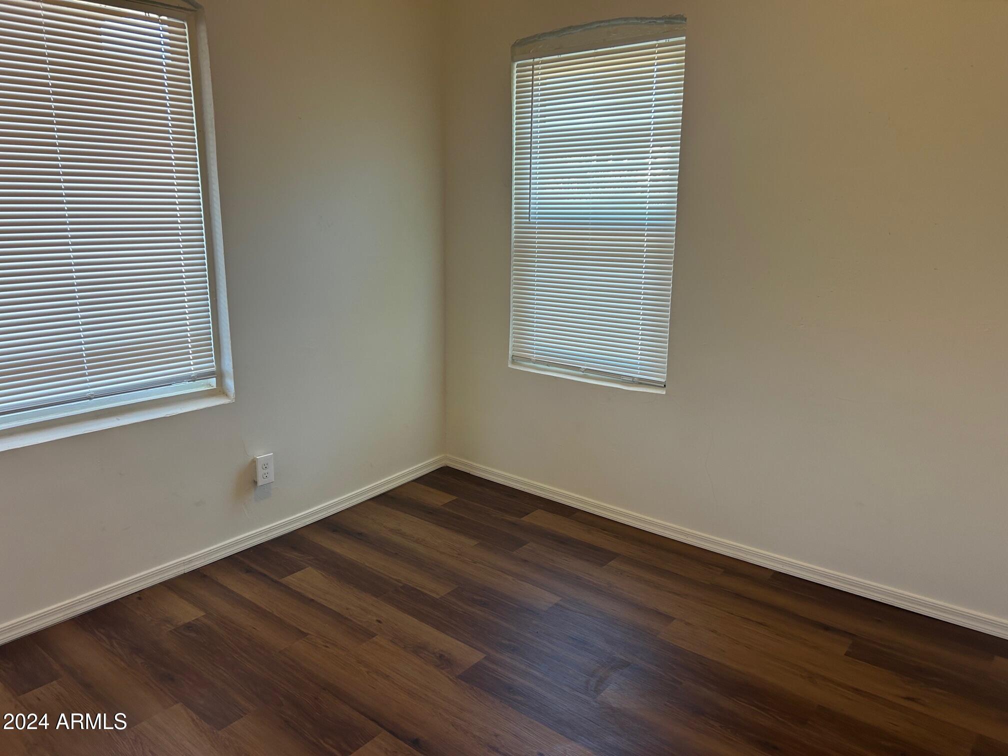 2013 West Adams Street, Unit 2013 Phoenix, AZ 85009 - Photo 9 of 12 IMG_8540