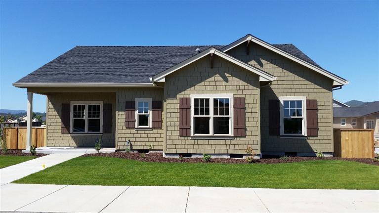 1313 North Haskell Street Central Point, OR 97502 - Photo 1 of 11 Primary Photo