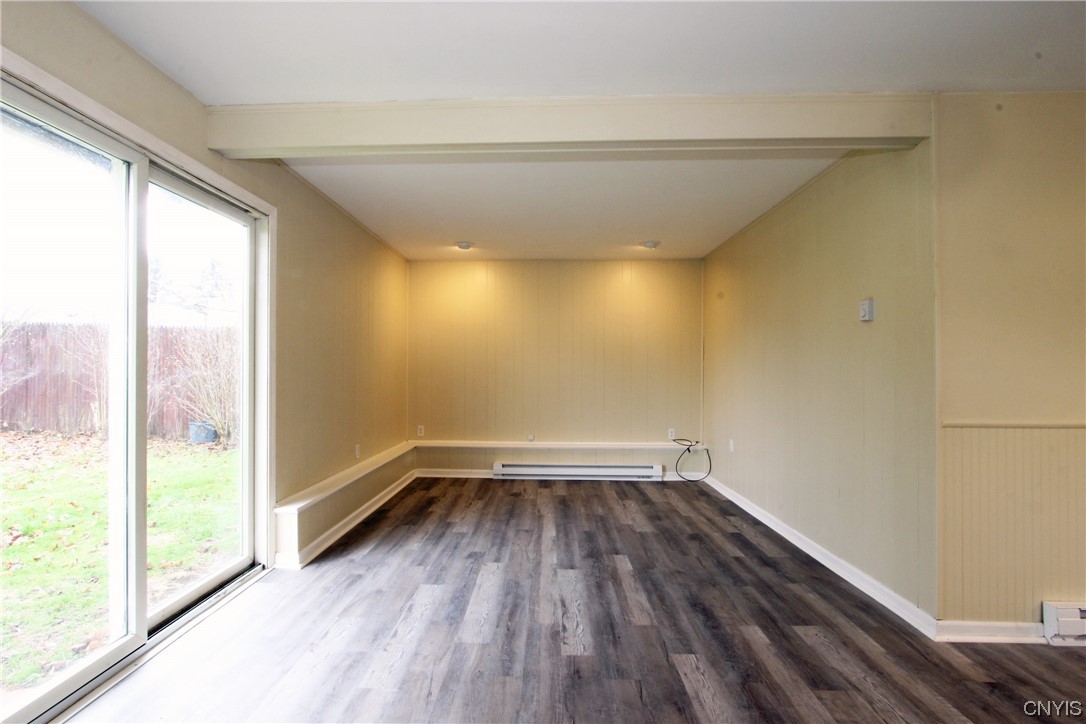 369 1/2 Beach Road Syracuse, NY 13209 - Photo 8 of 18