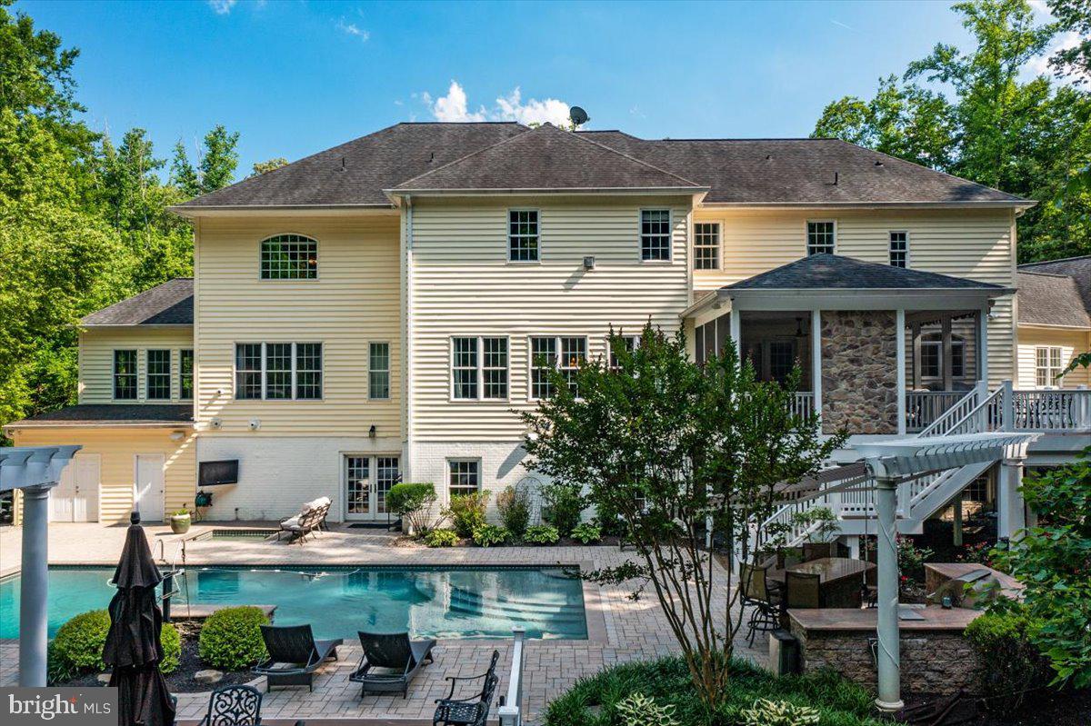 860 Governor Bridge Road Davidsonville, MD 21035 - Photo 7 of 68 Rear exterior