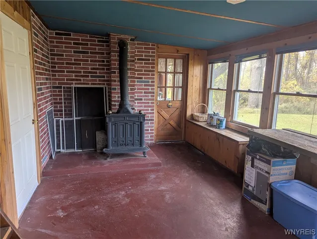 $299,000 | 3153 West Lake Road, Wilson, NY 14172