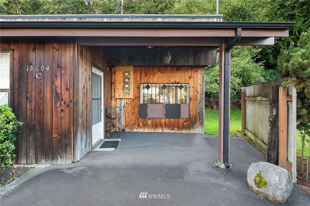 18604 76th Avenue West Edmonds, WA 98026 - Photo 5 of 16