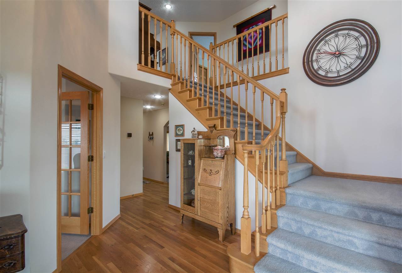 6421 South Dearborn Road Spokane, WA 99223 - Photo 2 of 20