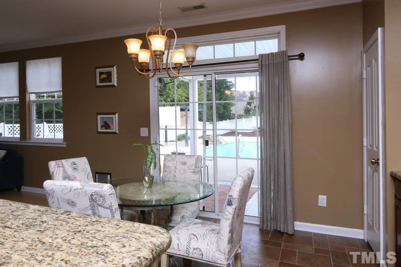2622 Pebble Meadow Lane Raleigh, NC 27610 - Photo 10 of 25 Gallery Image 10