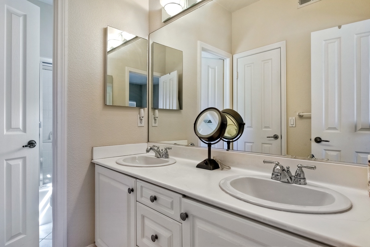 7230 Surfbird Circle Carlsbad, CA 92011 - Photo 19 of 25