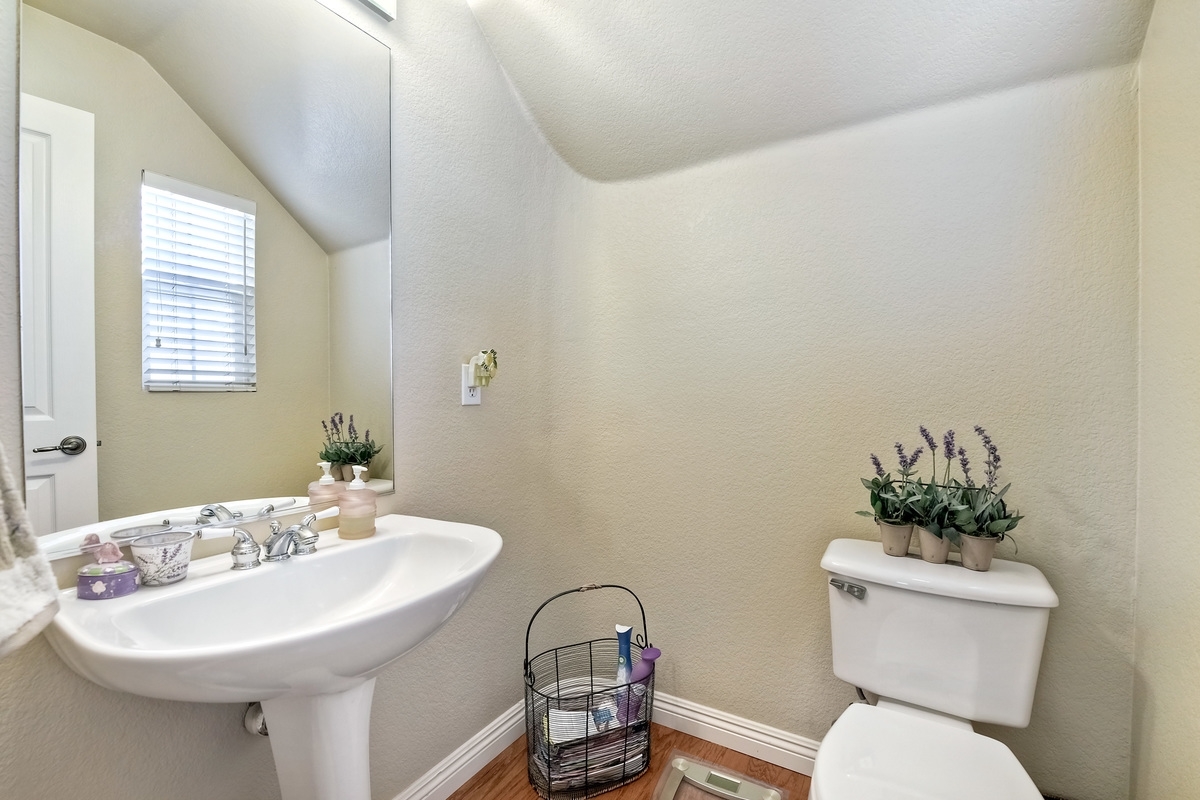 7230 Surfbird Circle Carlsbad, CA 92011 - Photo 6 of 25