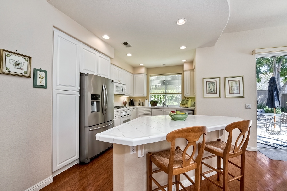 7230 Surfbird Circle Carlsbad, CA 92011 - Photo 8 of 25