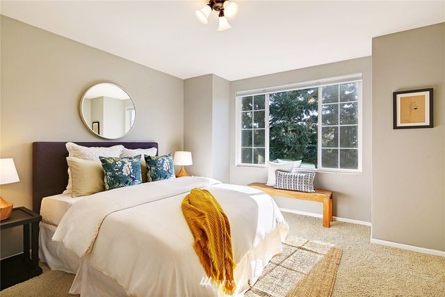 $573,500 | 6522 High Point Drive Southwest, Seattle, WA 98126