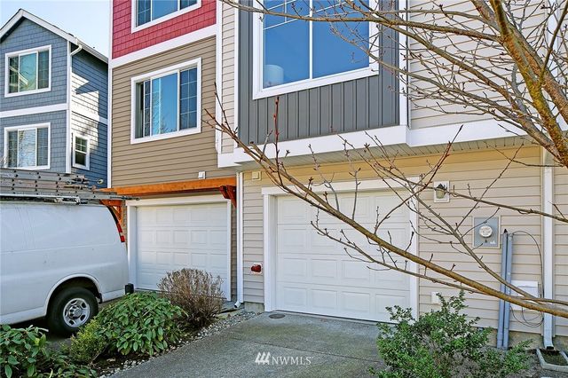 $573,500 | 6522 High Point Drive Southwest, Seattle, WA 98126