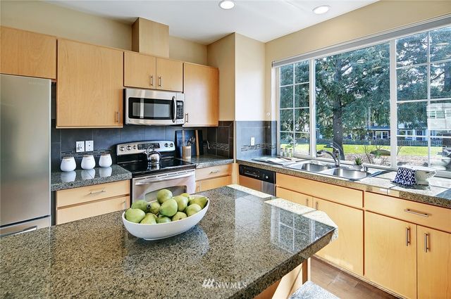 $573,500 | 6522 High Point Drive Southwest, Seattle, WA 98126