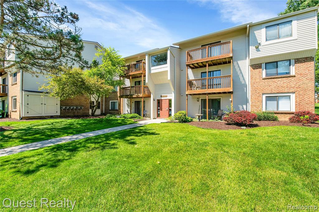 30028 West 12 Mile Road Farmington, MI 48334 - Photo 4 of 13